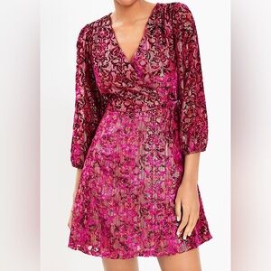 LOFT NEW Petite Size 10 Elegant Velvet Fuchsia Wrap Dress. Mini,Shimmer Floral.